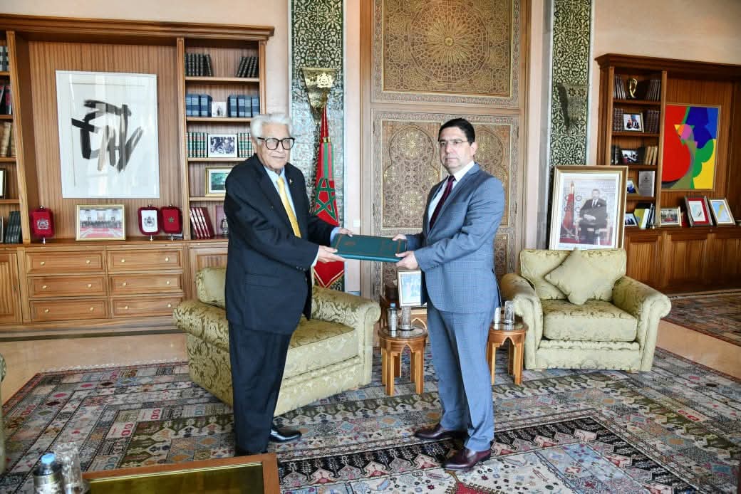 عادل جيلاني يقدم أوراق اعتماده كسفير جديد لباكستان لدى المملكة المغربية