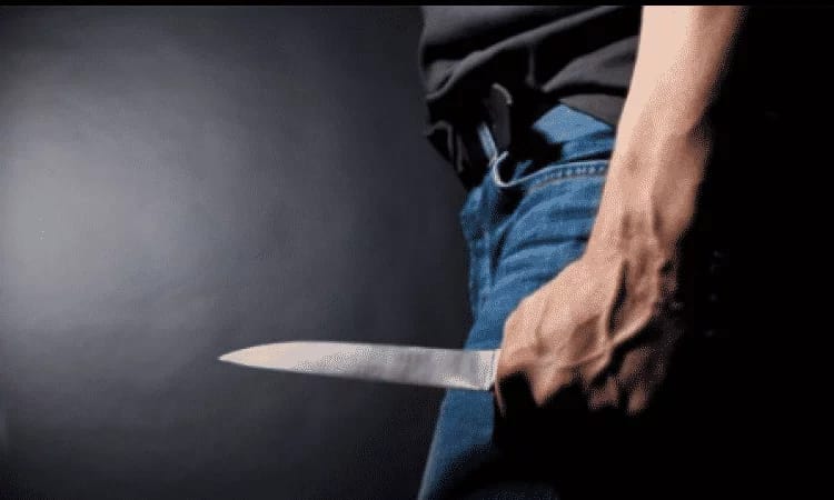 خنيفرة.. مهاجر يعتدي على زوجته المحامية بسلاح أبيض ويدخلها قسم الإنعاش قبل أن يلوذ بالفرار