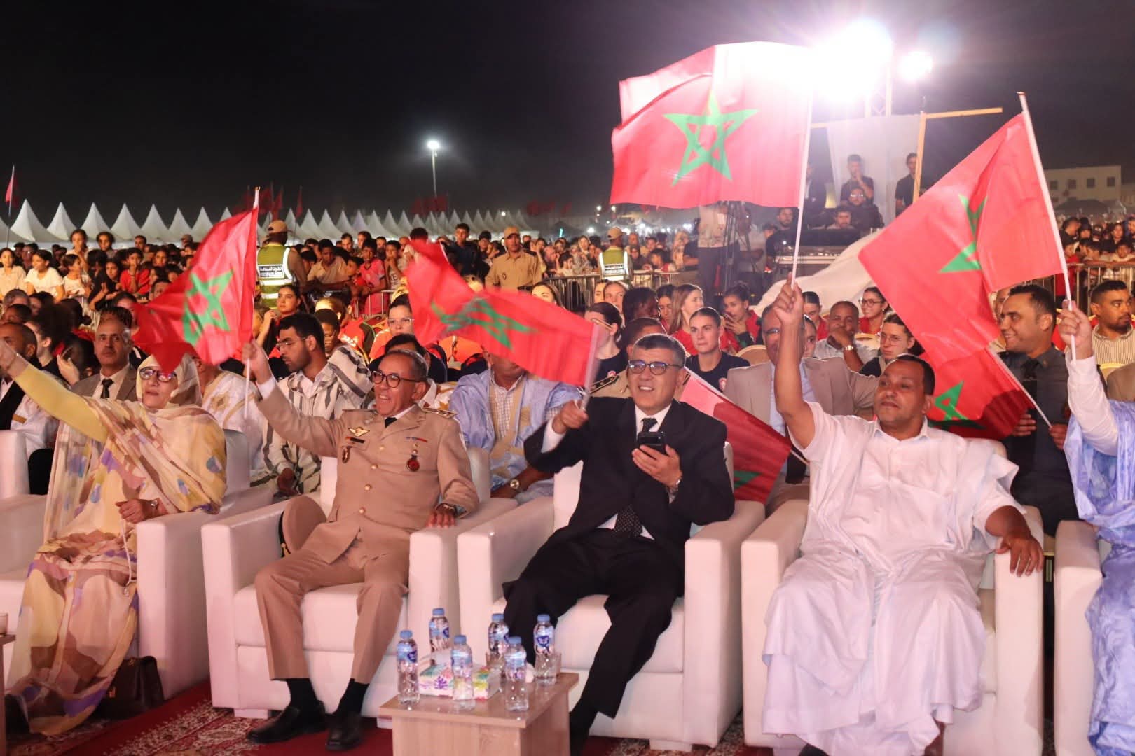 ساكنة إقليم السمارة تجدد البيعة لأمير المؤمنين وتؤيد مضامين البلاغ الملكي